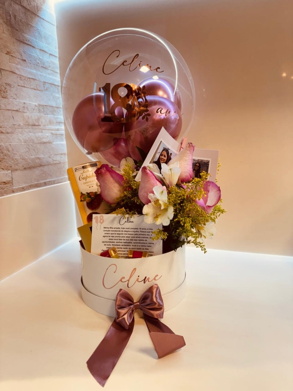 BOX LUXO FLORES E CHOCOLATES FINOS
